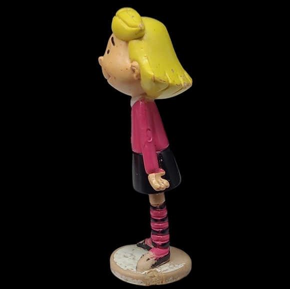 OLDER - CLIFFORD THE BIG RED DOG AND HIS OWNER EMILY ELIZABETH SCHOLASTIC - Picture 12 of 16